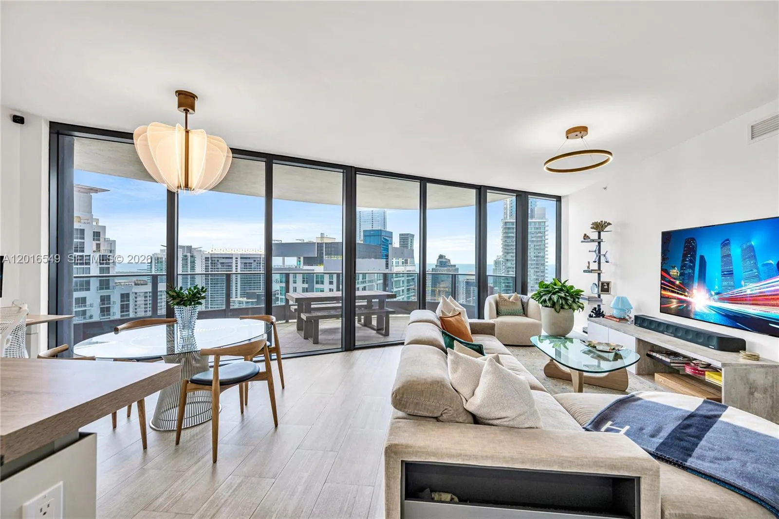 1000 Brickell Plz # 4601, Miami FL 33131
