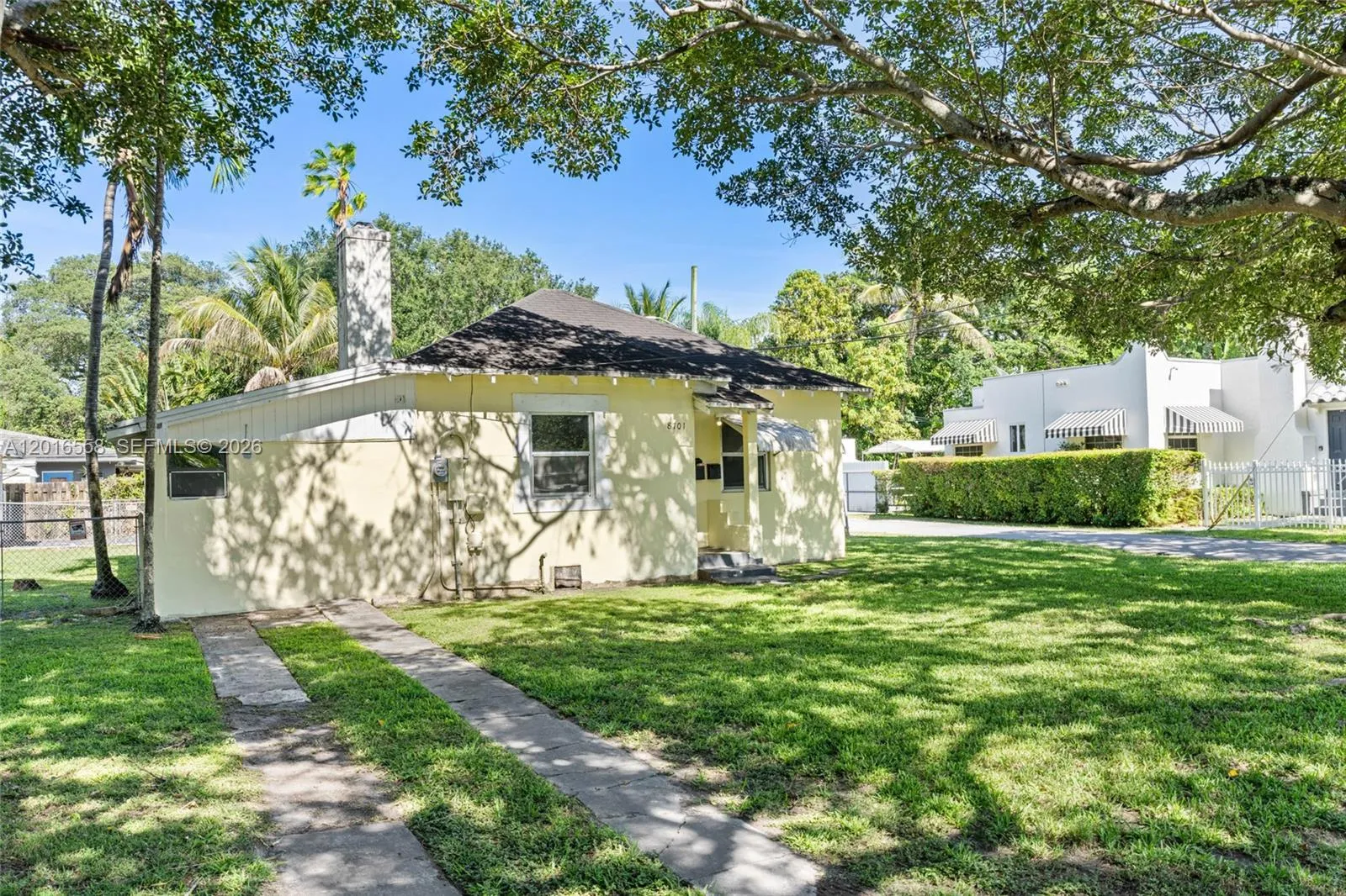 8701 NE 8th Ct, Miami FL 33138