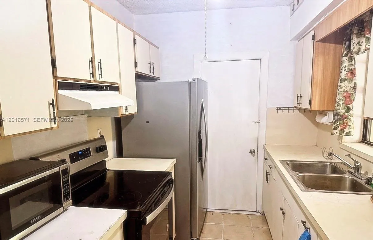 50 E 44th St, Hialeah FL 33013