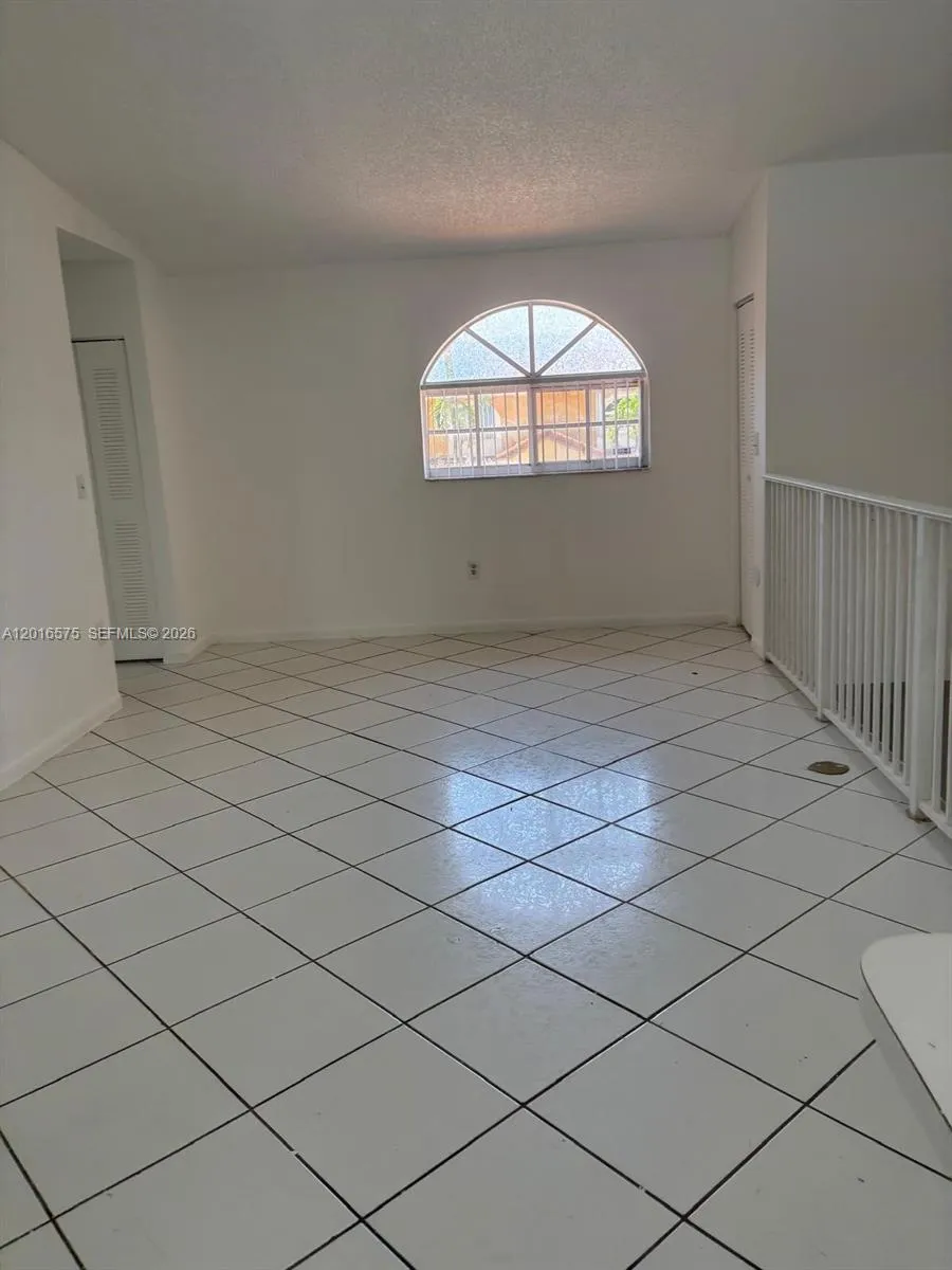 7778 W 34th Ln # 201, Hialeah FL 33018