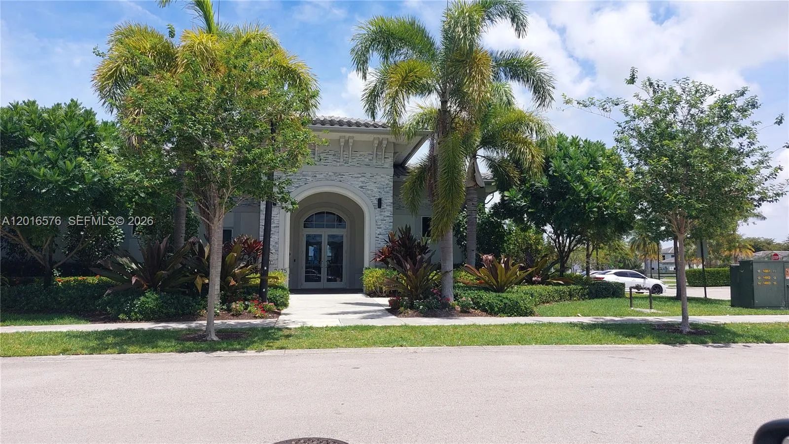 1469 SE 26th Ter, Homestead FL 33035