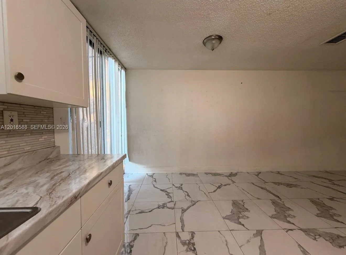 6170 SW 68th St # 21, South Miami FL 33143