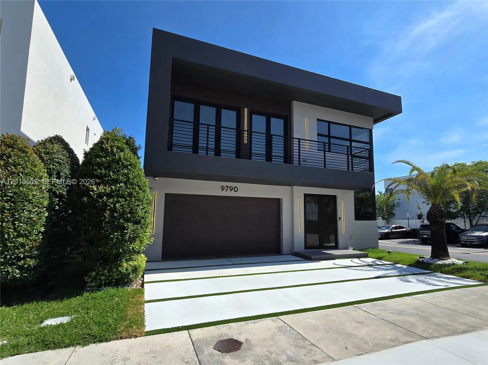 9790 NW 75th St, Doral FL 33178