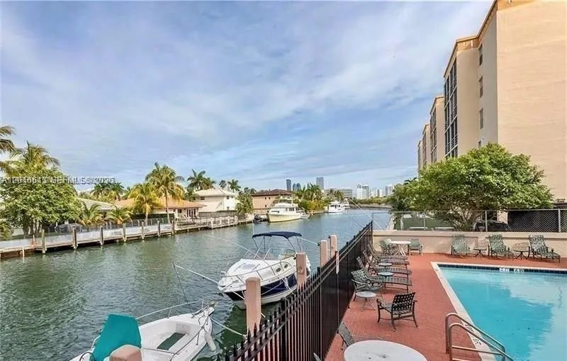 2903 N Miami Beach Blvd # 906, North Miami Beach FL 33160