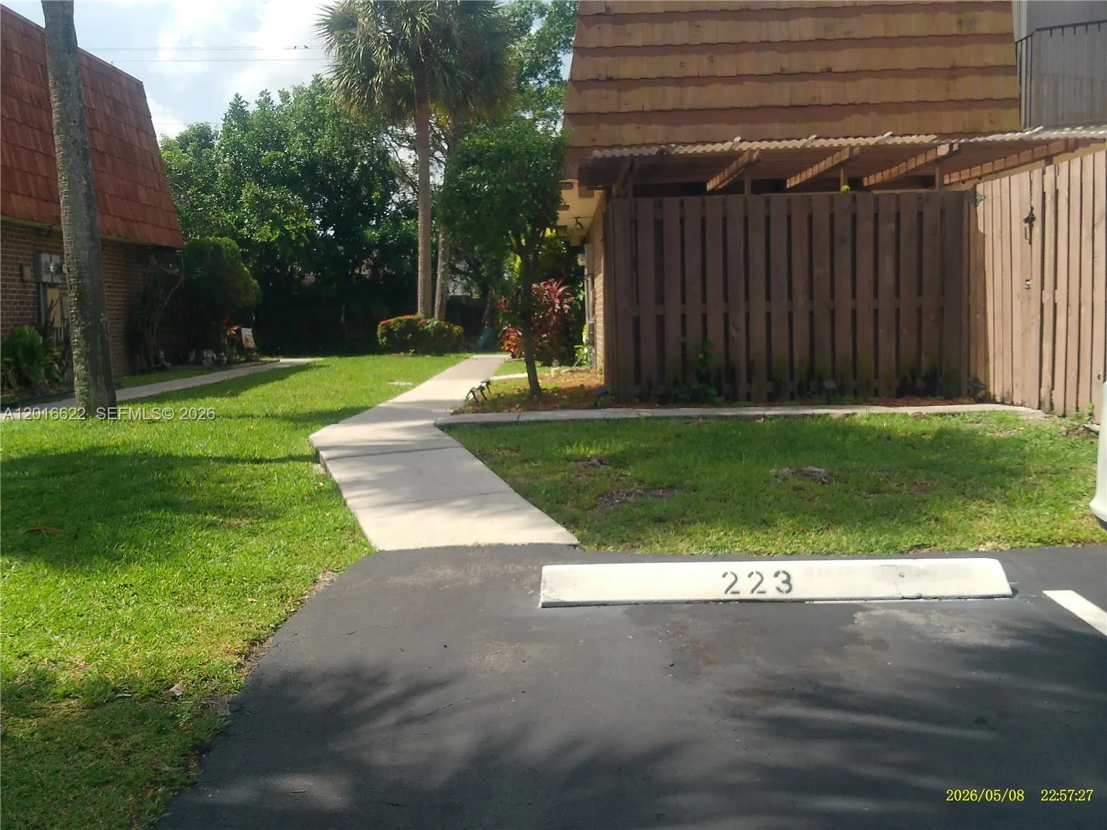 8172 S Coral Cir # 0, North Lauderdale FL 33068