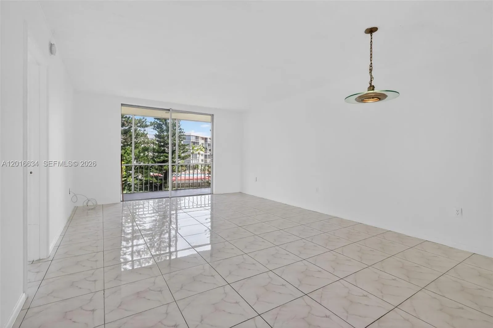 2905 Point East Dr # L311, Aventura FL 33160