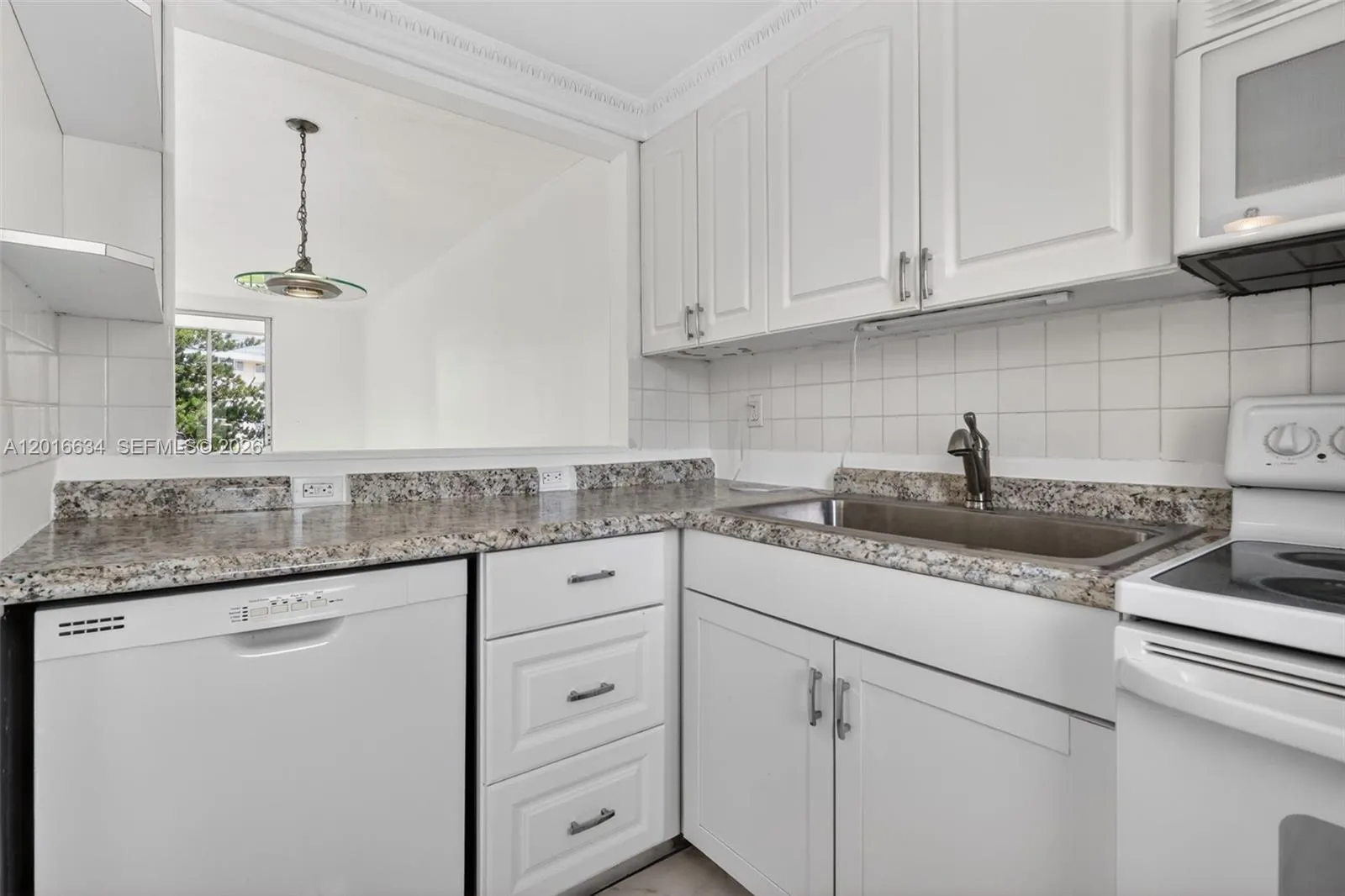 2905 Point East Dr # L311, Aventura FL 33160
