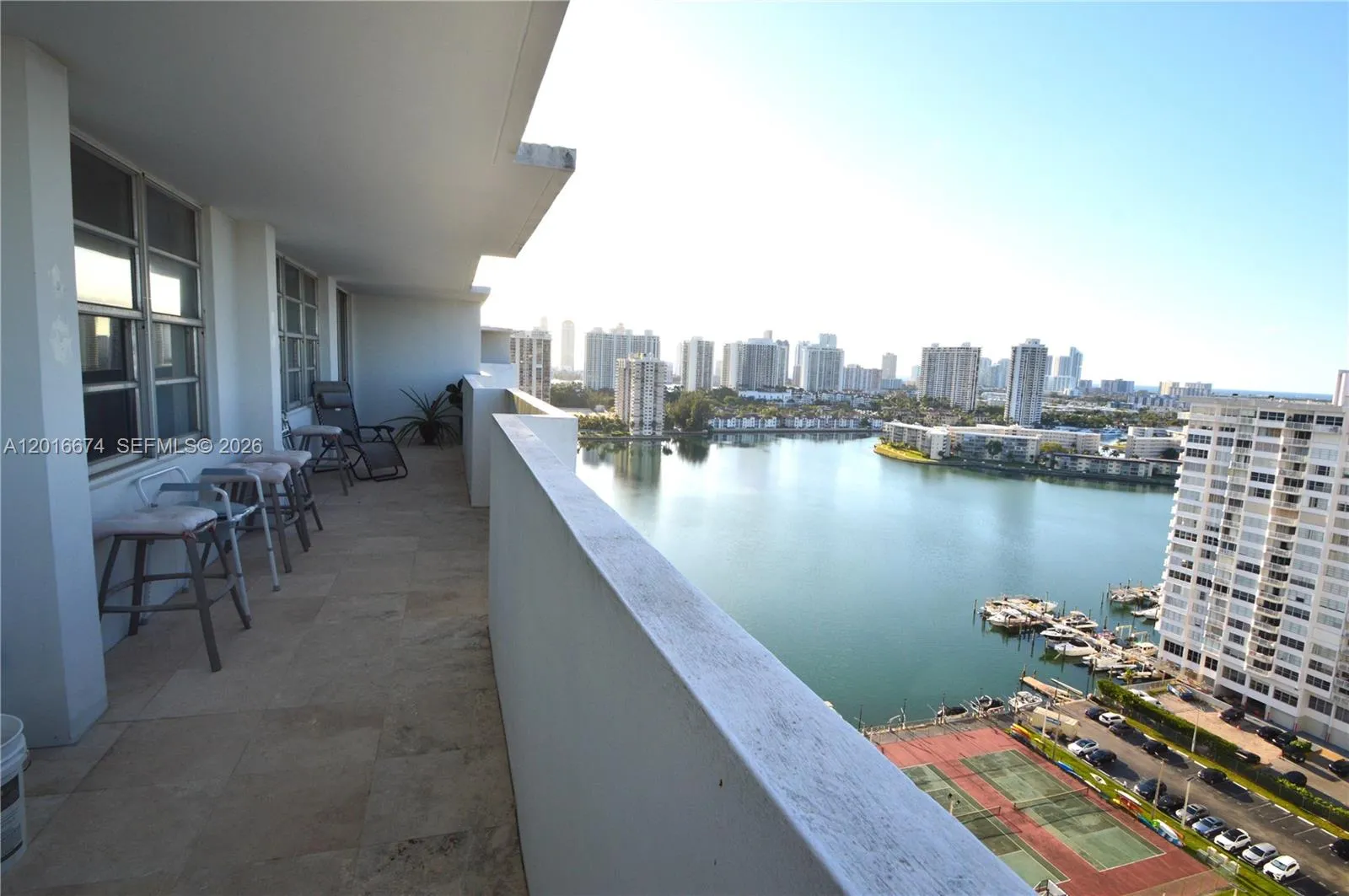 2780 NE 183rd St, Aventura FL 33160