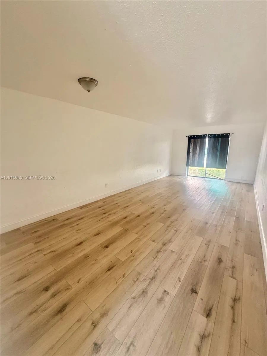 18200 NW 20th Ave # 8, Miami Gardens FL 33056