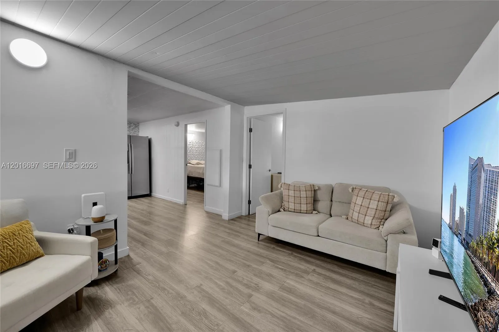 2148 SW 52nd St, Dania Beach FL 33312