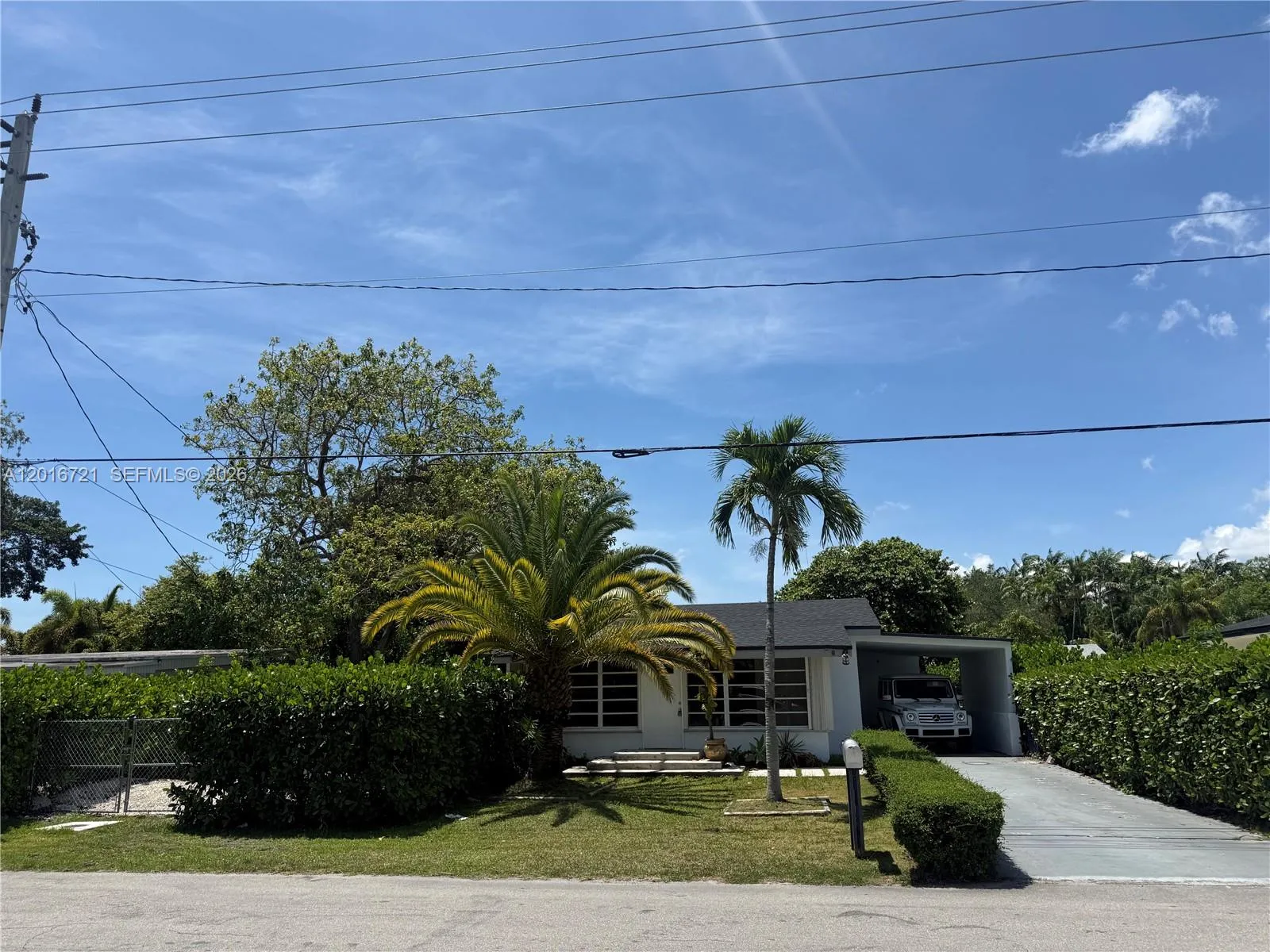 9040 SW 156th St, Palmetto Bay FL 33157