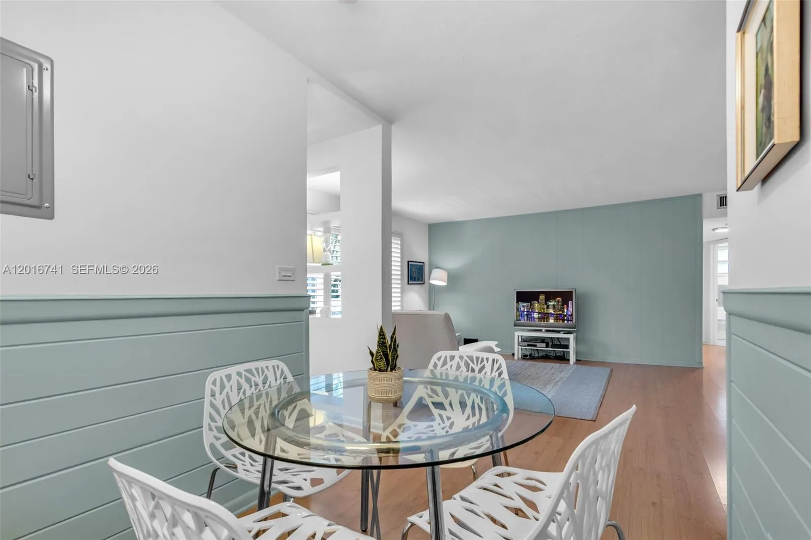 255 Sunrise Dr, Key Biscayne FL 33149