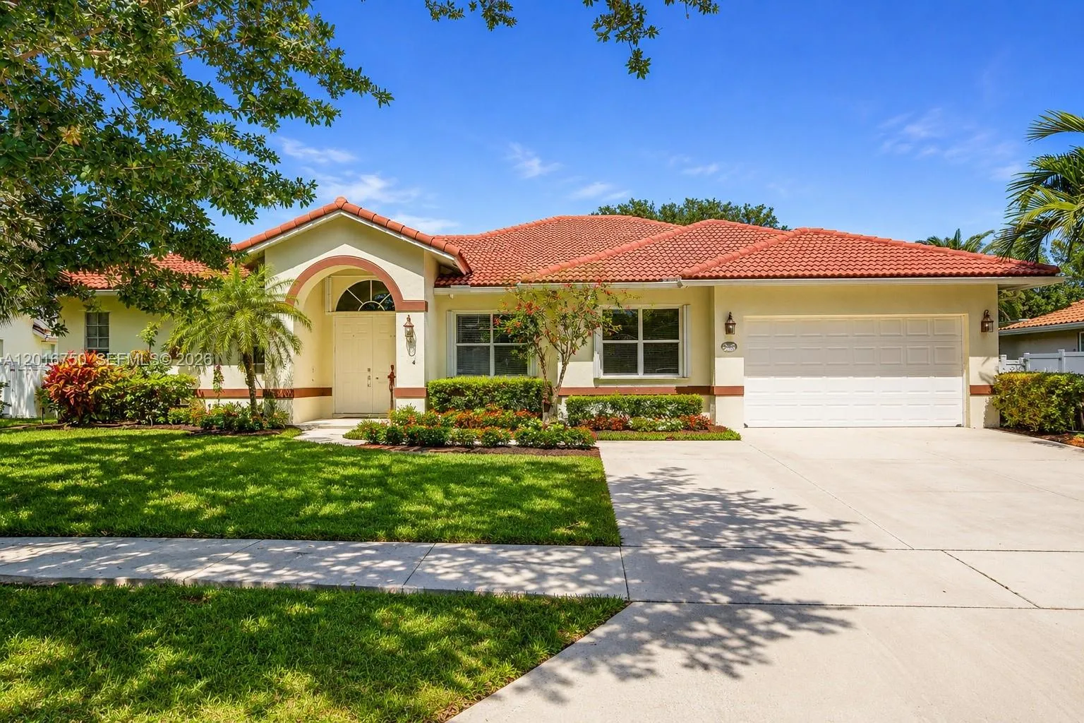 4401 SW 74th Ter, Davie FL 33314