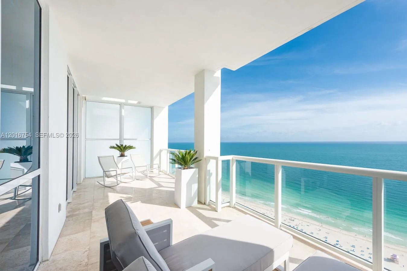 50 S Pointe Dr # 3302, Miami Beach FL 33139