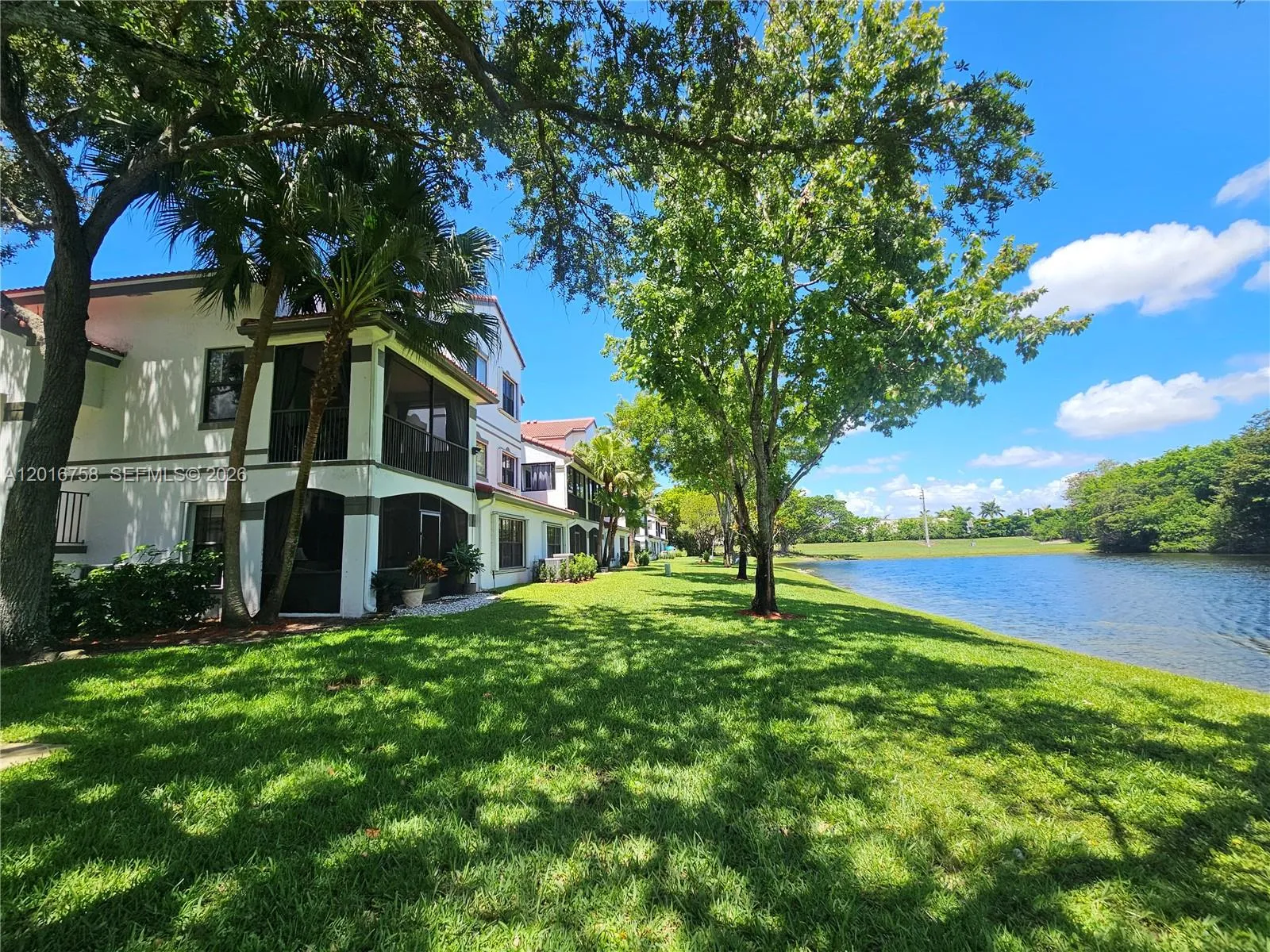 3 bedroom 2 bath for sale at 15825 SW 3rd Ct # 204, Pembroke Pines FL 33027