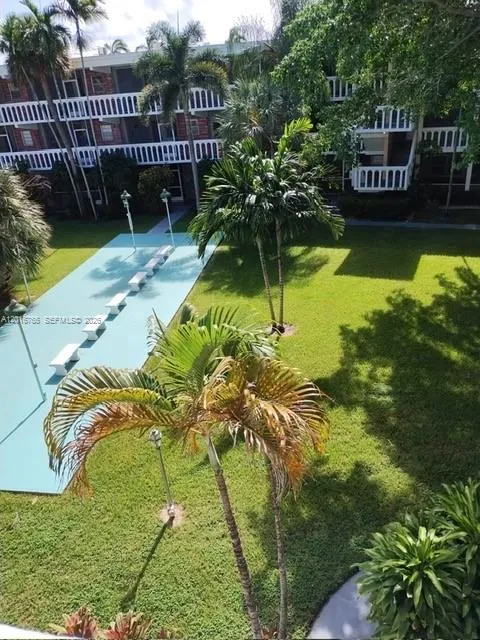 201 NE 14th Ave # 10C, Hallandale Beach FL 33009