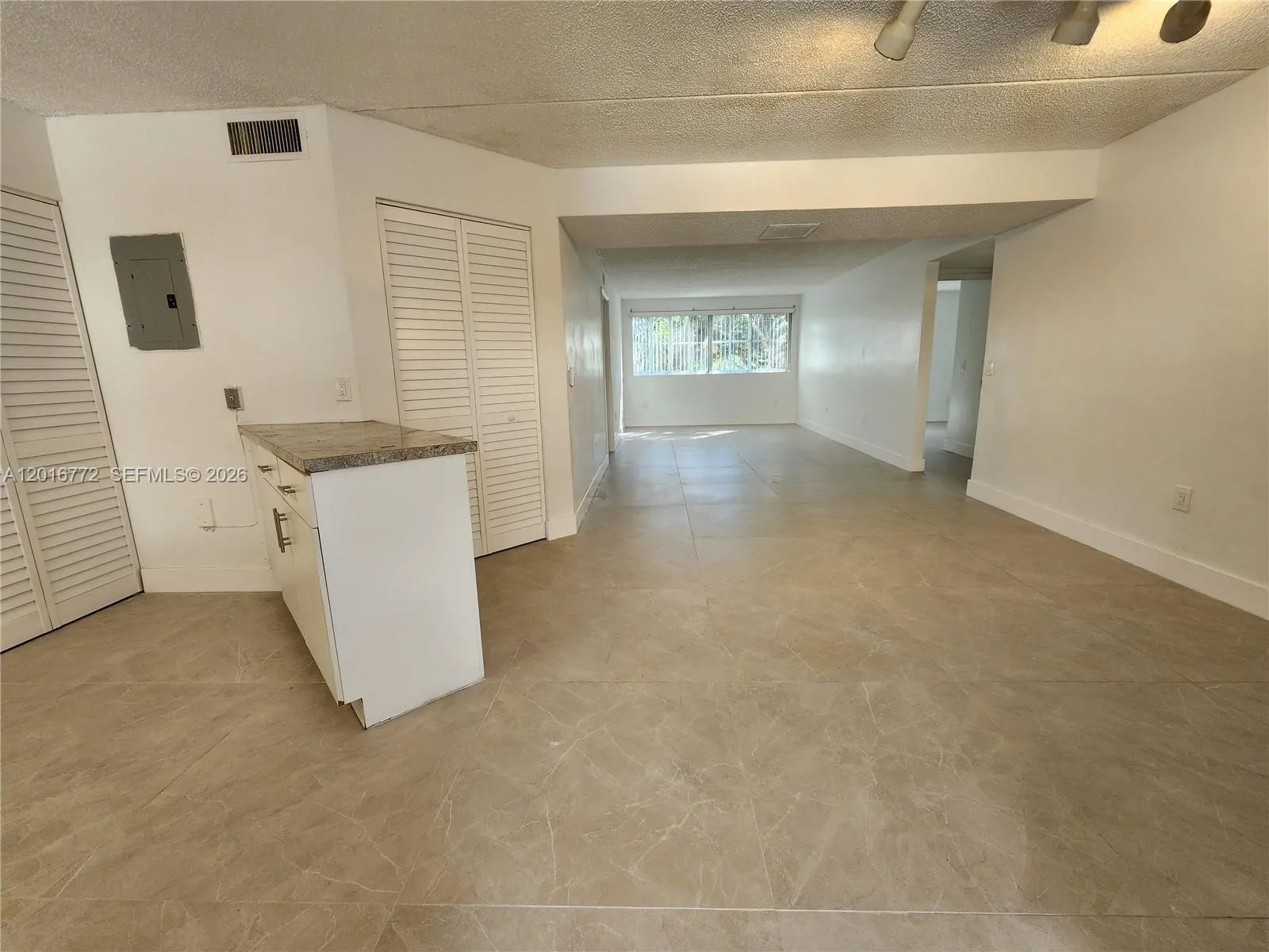 6065 NW 186th St # 208, Hialeah FL 33015