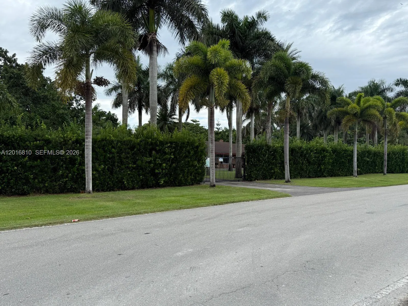 25945 SW 197th Ave, Homestead FL 33031
