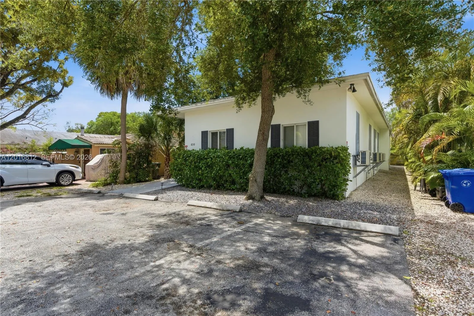 830 SE 14th St, Fort Lauderdale FL 33316