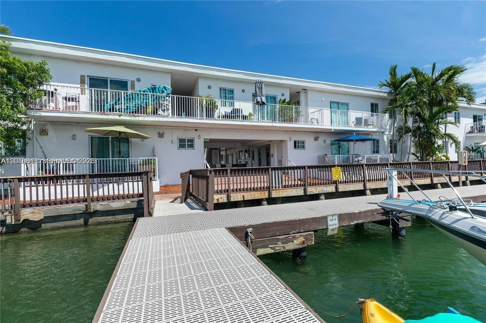 7950 Tatum Waterway Dr # N14, Miami Beach FL 33141