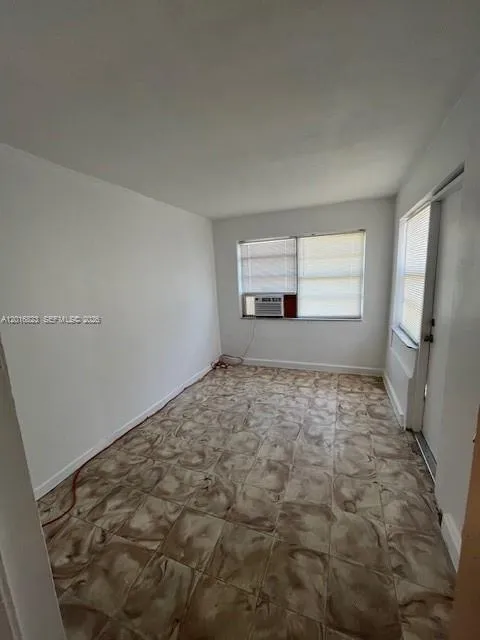 901 SW 4th Ter, Hallandale Beach FL 33009