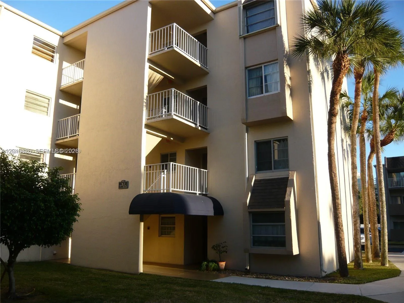 7715 SW 86th St # 405, Miami FL 33143