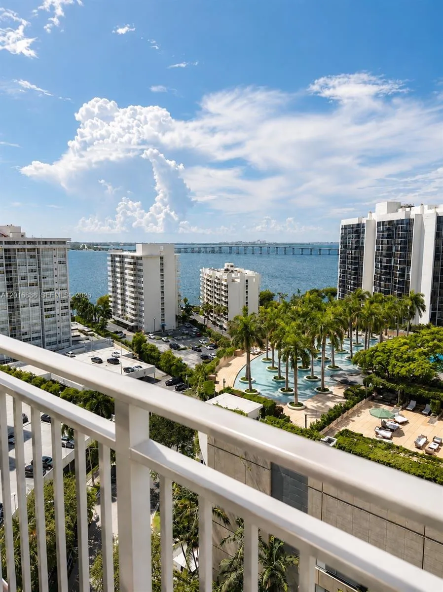 185 SE 14th Ter # 1607, Miami FL 33131