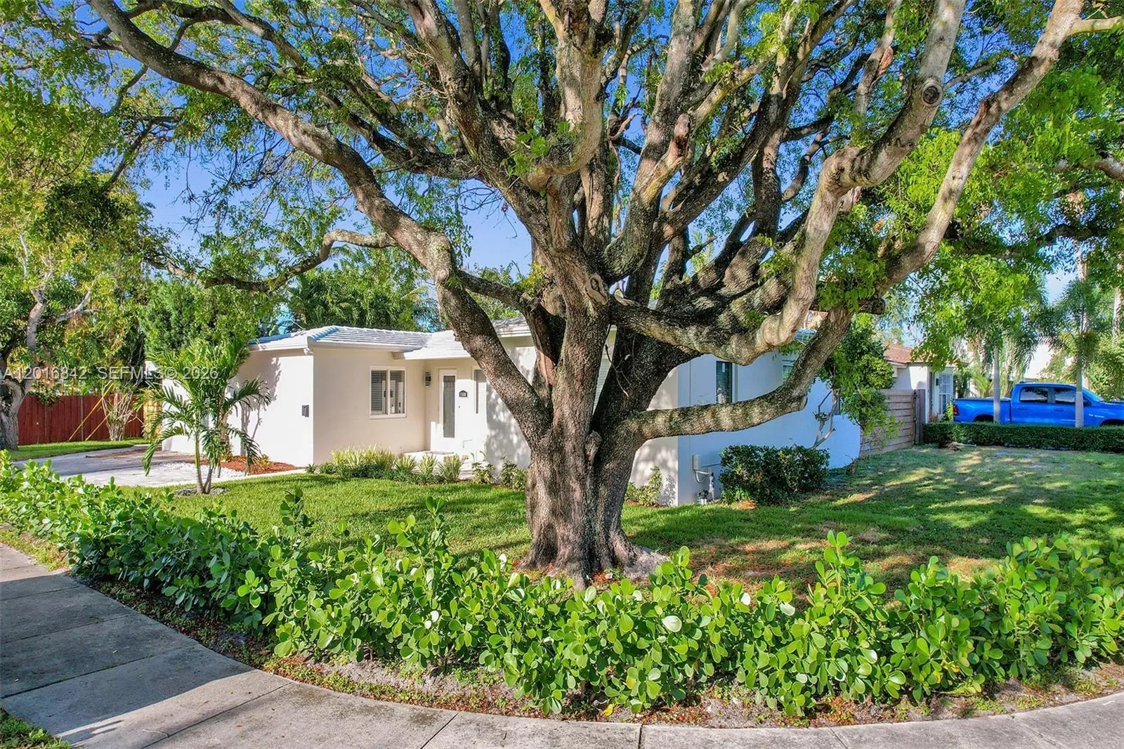 1800 N Victoria Park Rd, Fort Lauderdale FL 33305