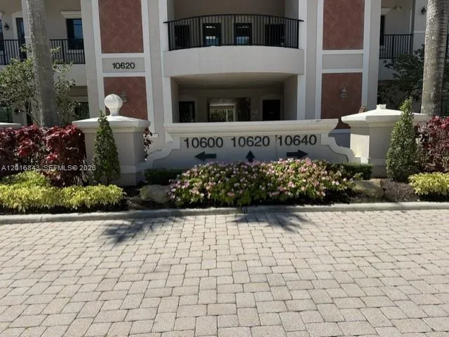10600 Griffin Rd # 105, Cooper City FL 33328