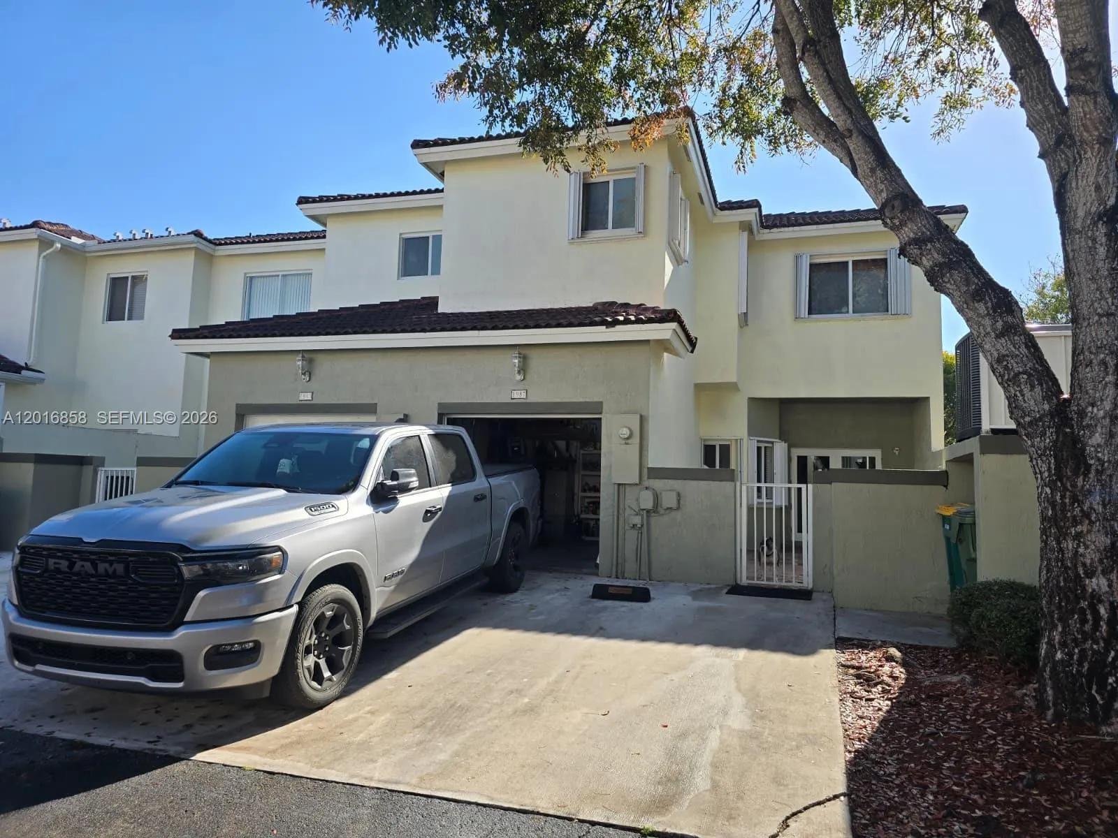1987 SE 23rd Rd, Homestead FL 33035