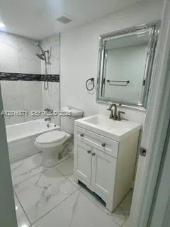 5050 NW 7th St # 220, Miami FL 33126