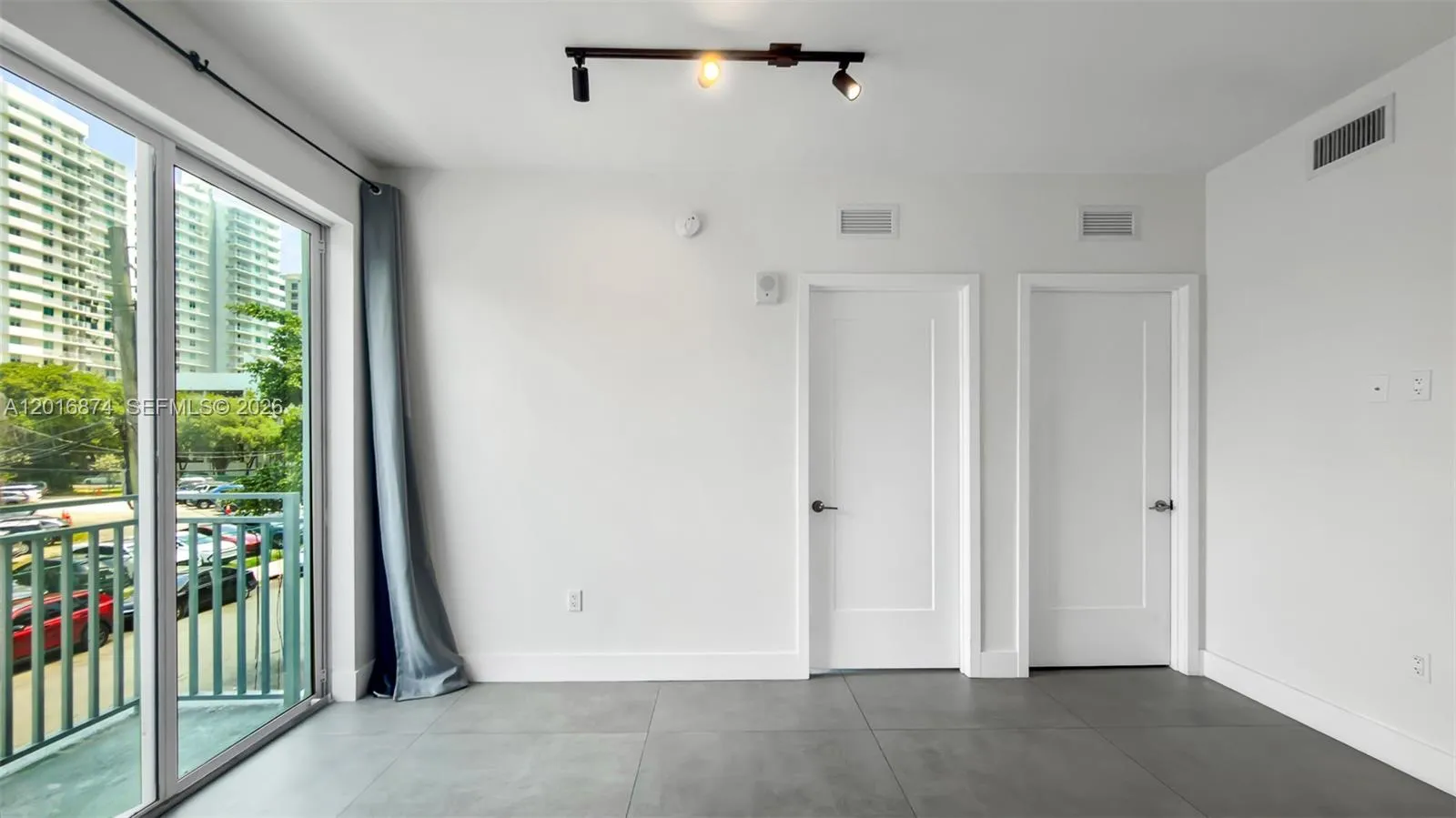 1536 NW 15th Ave # 206, Miami FL 33125