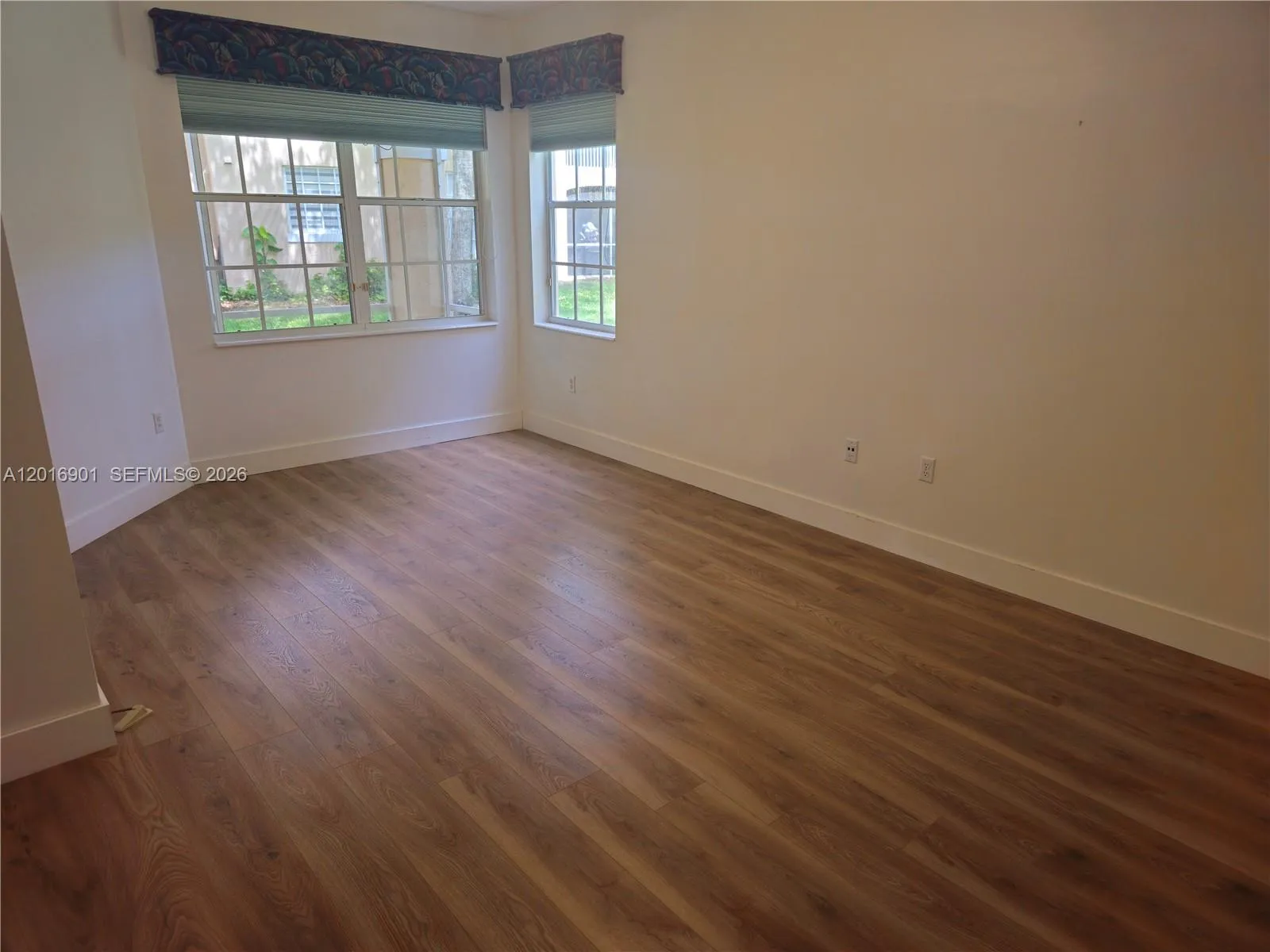 14715 Balgowan Rd # 9, Miami Lakes FL 33016
