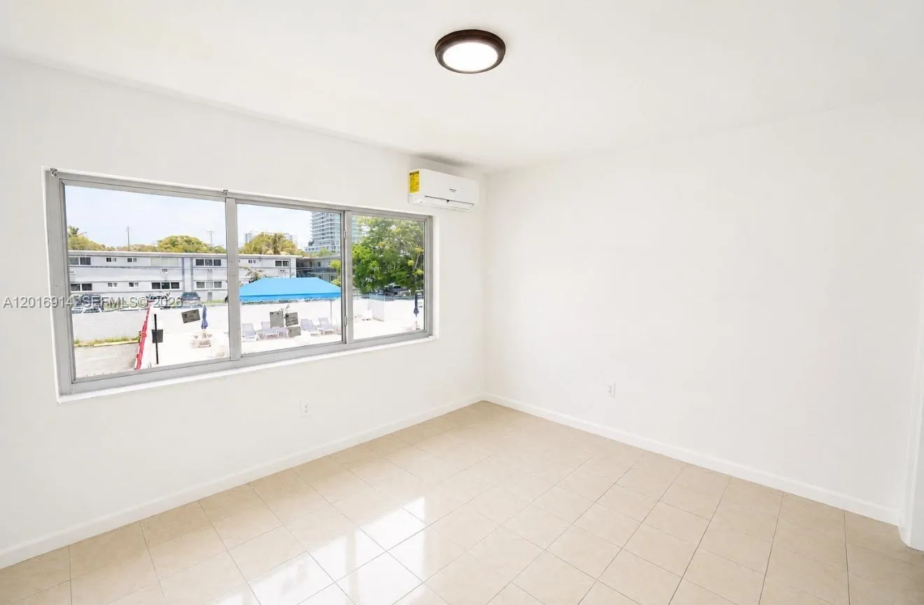 7271 Gary Ave # 25, Miami Beach FL 33141