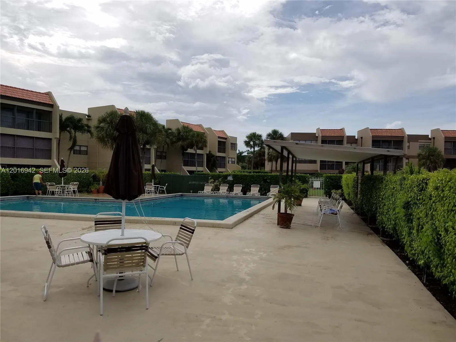 220 Lakeview Dr # 206, Weston FL 33326