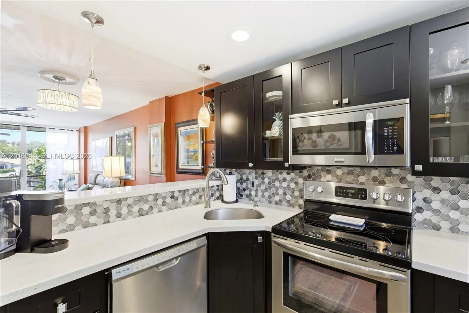 111 Royal Park Dr # 2E, Oakland Park FL 33309