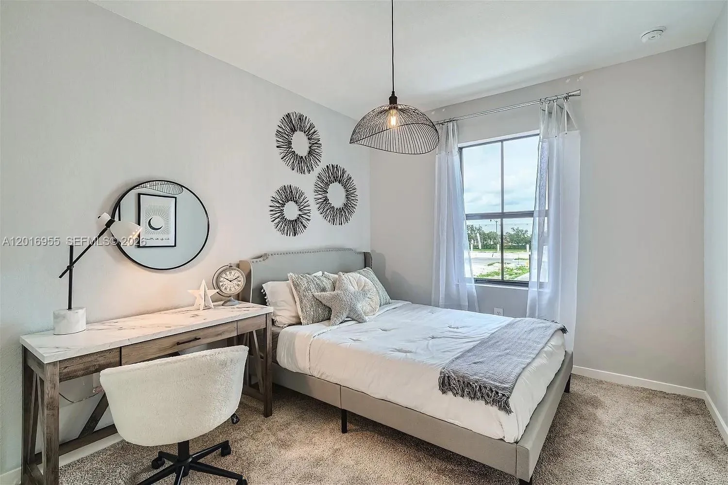 450 NE 12th St, Florida City FL 33034