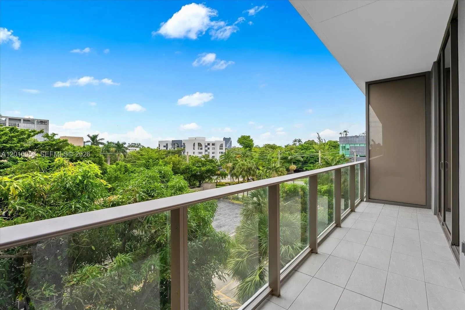 1 bedroom 1 bath for sale at 2678 Tigertail Ave # 315, Miami FL 33133