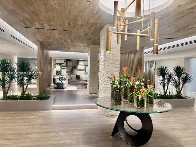 2301 Collins Ave # 528, Miami Beach FL 33139
