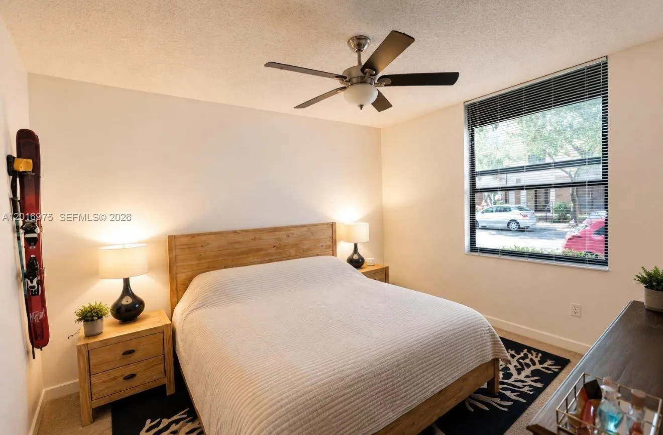 1919 Van Buren St # 115A, Hollywood FL 33020