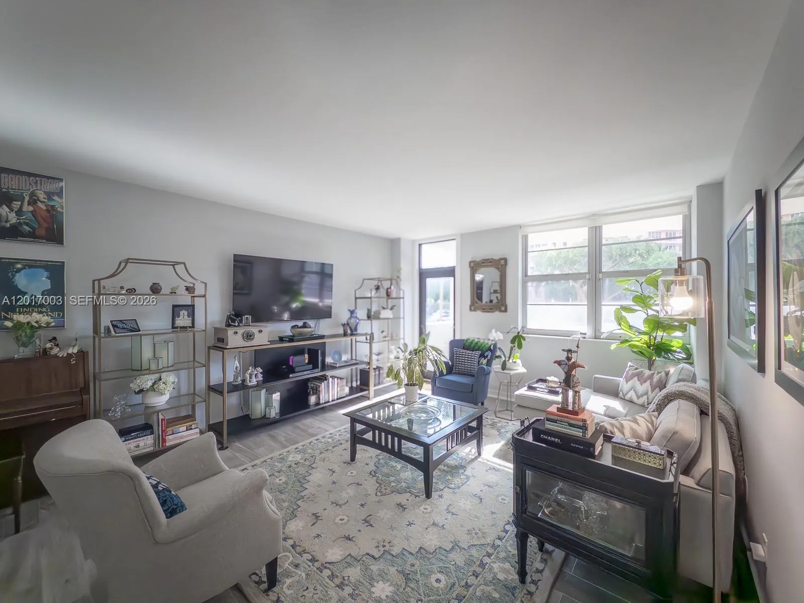 90 Edgewater Dr # 114, Coral Gables FL 33133