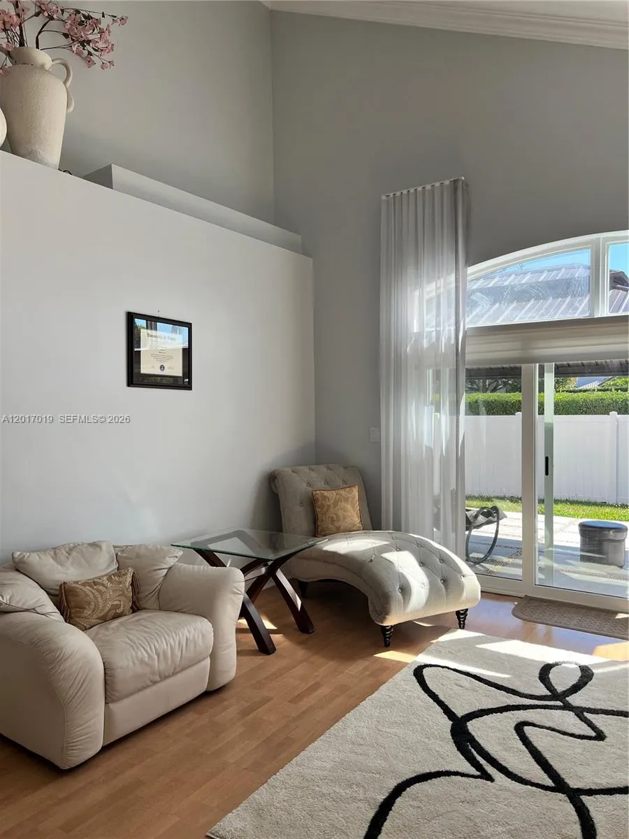 1401 NW 187th Ave, Pembroke Pines FL 33029
