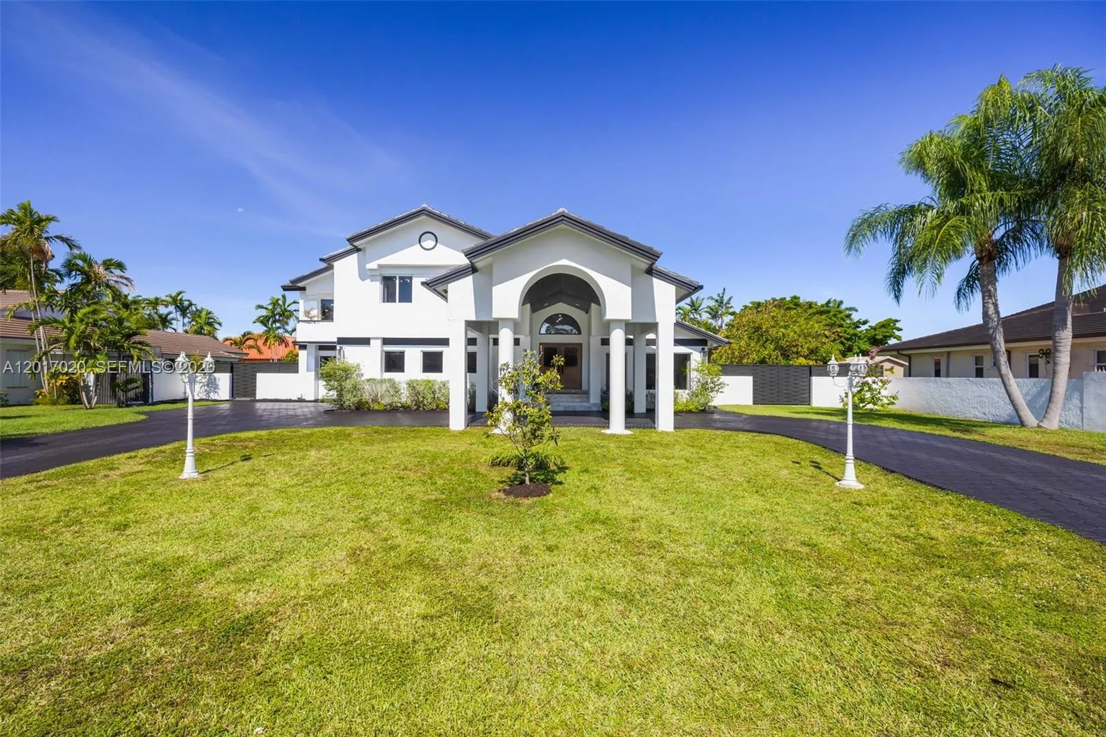 4 bedroom 4 bath for sale at 3352 SW 110th Ave, Miami FL 33165