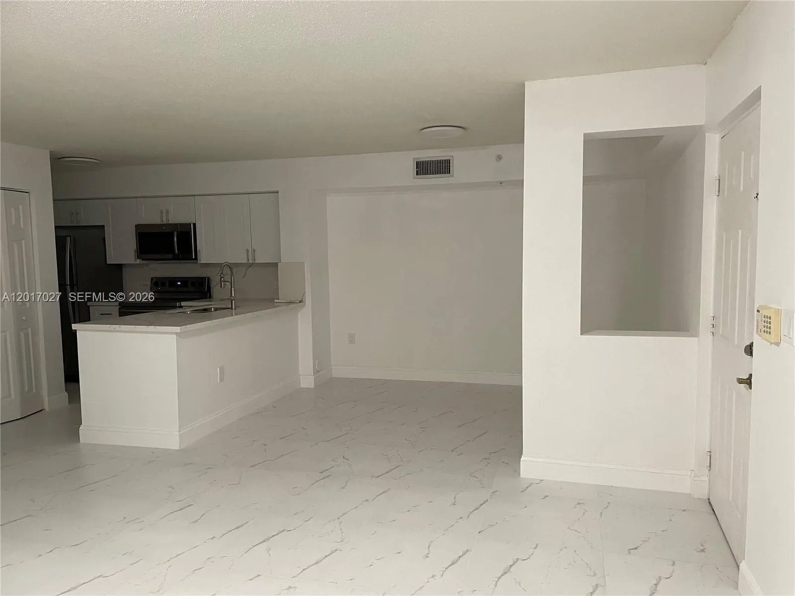720 SW 111th Ave # 101, Pembroke Pines FL 33025