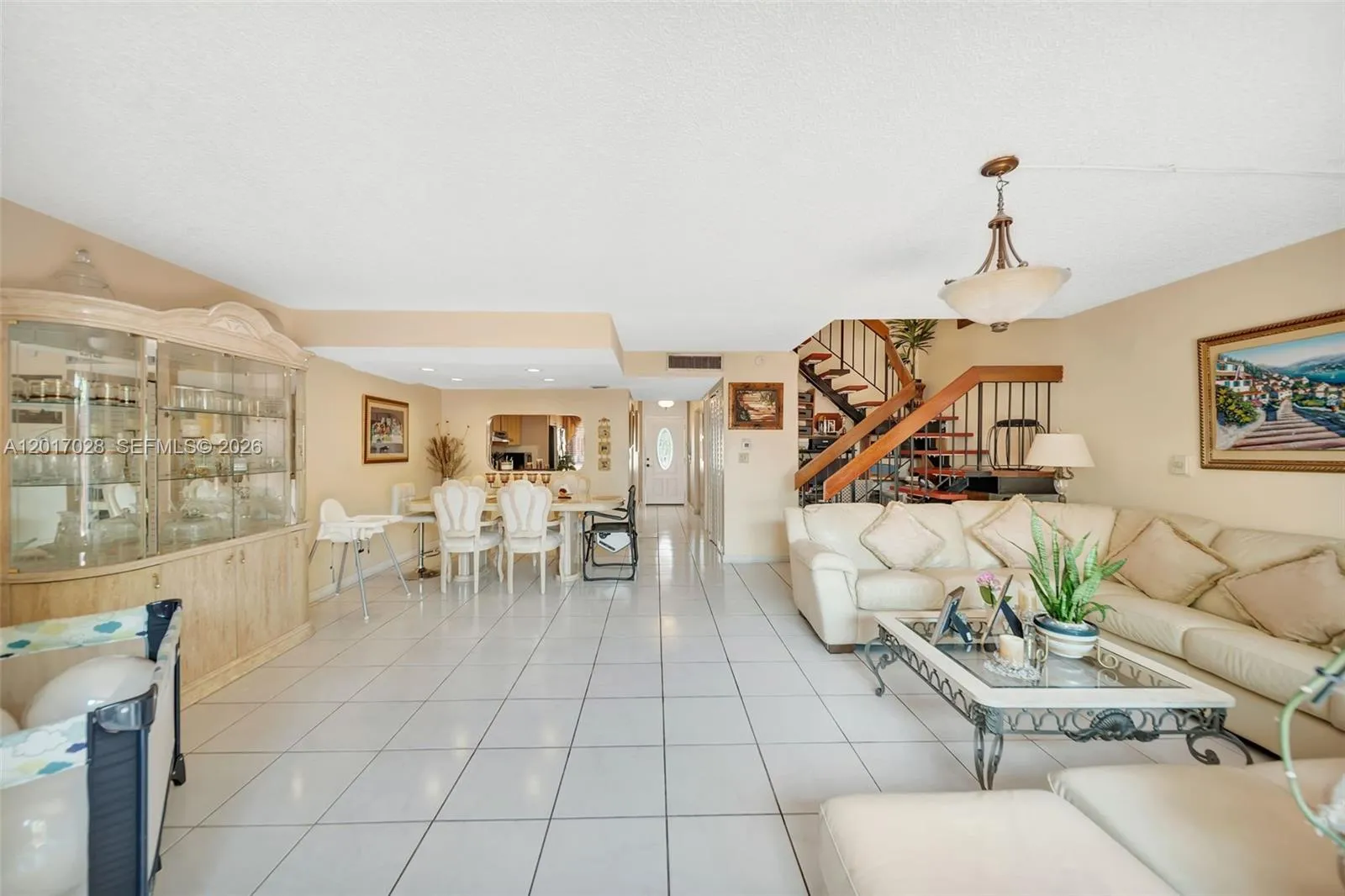 14154 Kendale Lakes Cir, Miami FL 33183