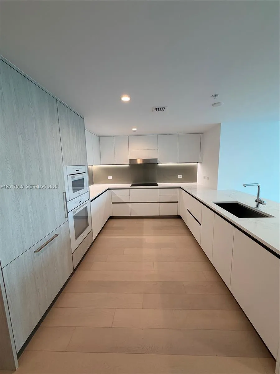 9201 E Bay Harbor Dr # 309, Bay Harbor Islands FL 33154