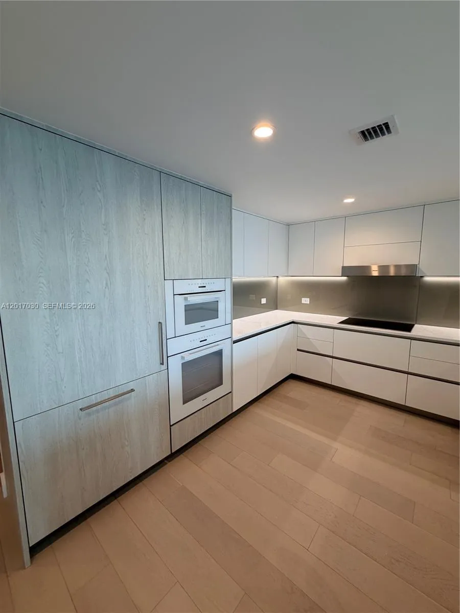 9201 E Bay Harbor Dr # 309, Bay Harbor Islands FL 33154