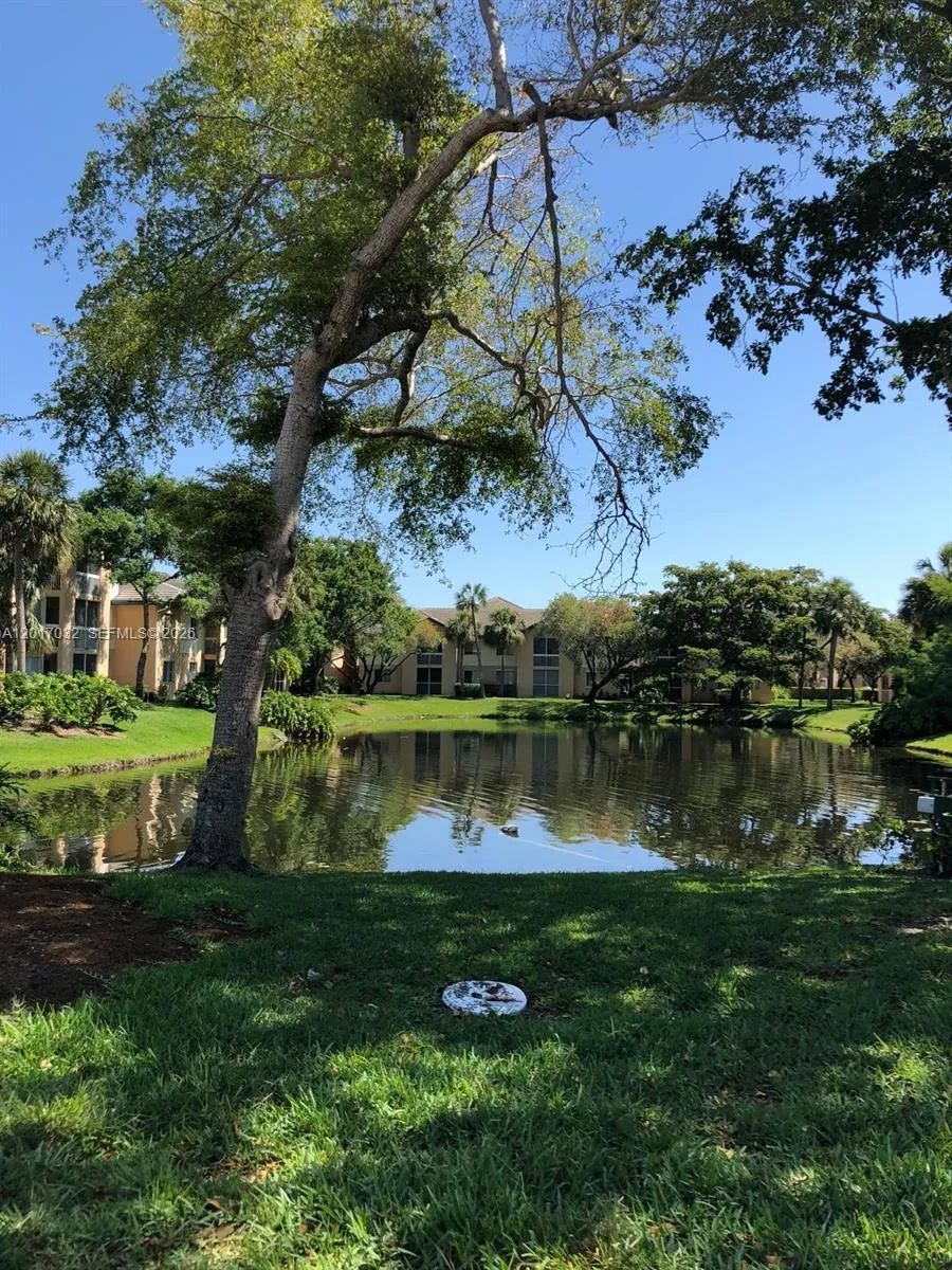 9855 Westview Dr # 723, Coral Springs FL 33076