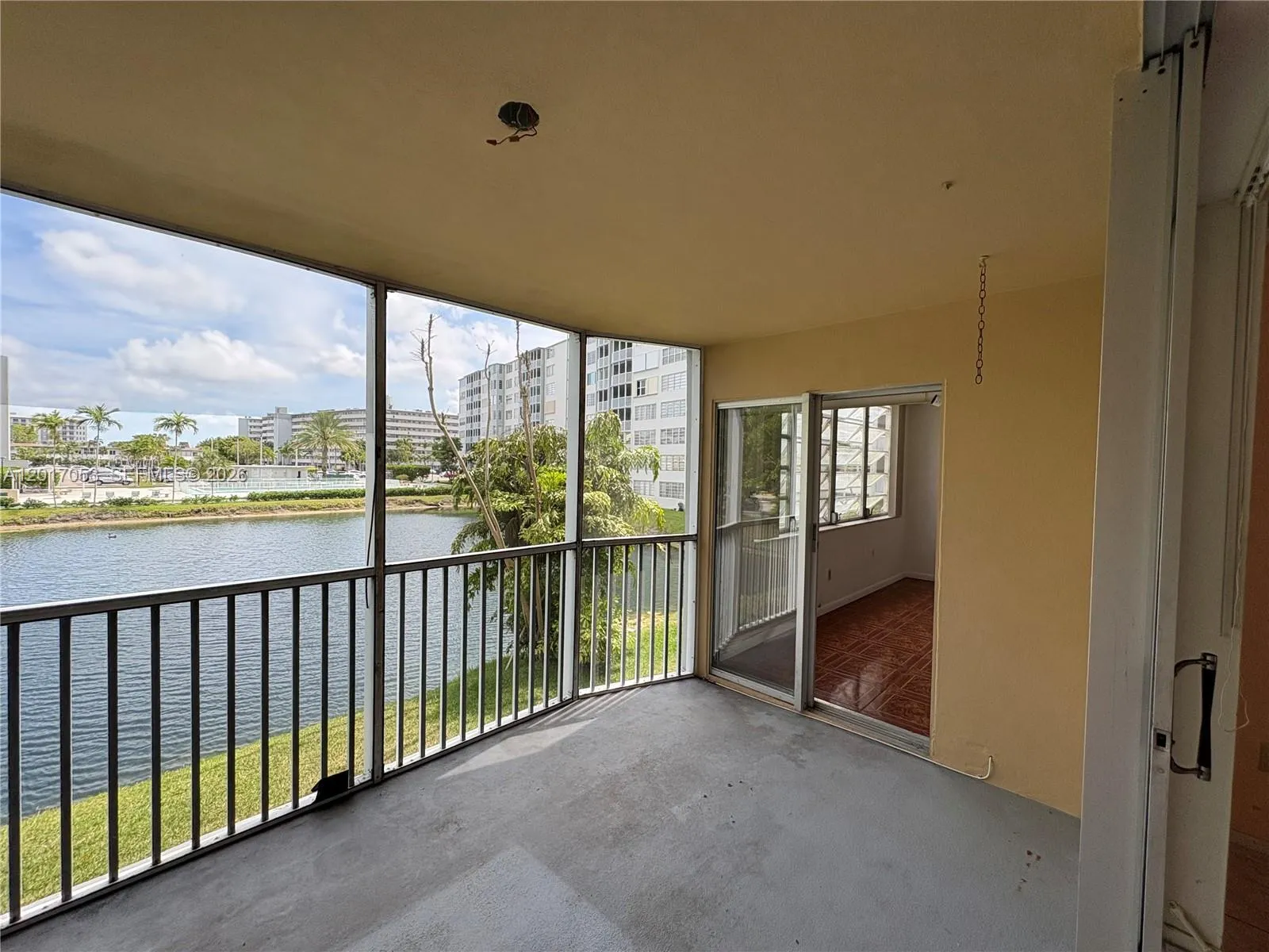 1770 NE 191st St # 1, Miami FL 33179