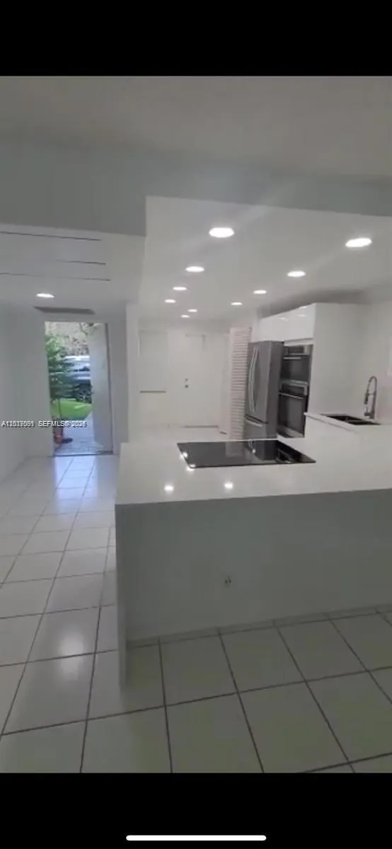 3145 N Palm Aire Dr # 103, Pompano Beach FL 33069